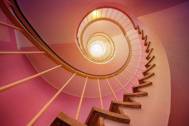 růžové schodiště